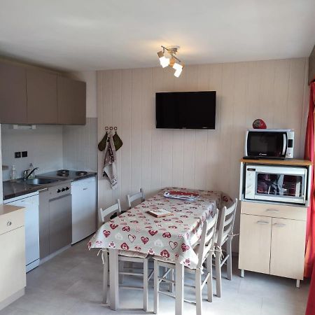 Coquet Studio De 4 Personnes Aux Carroz - Balcon Et Wifi Les Carroz d'Araches Esterno foto