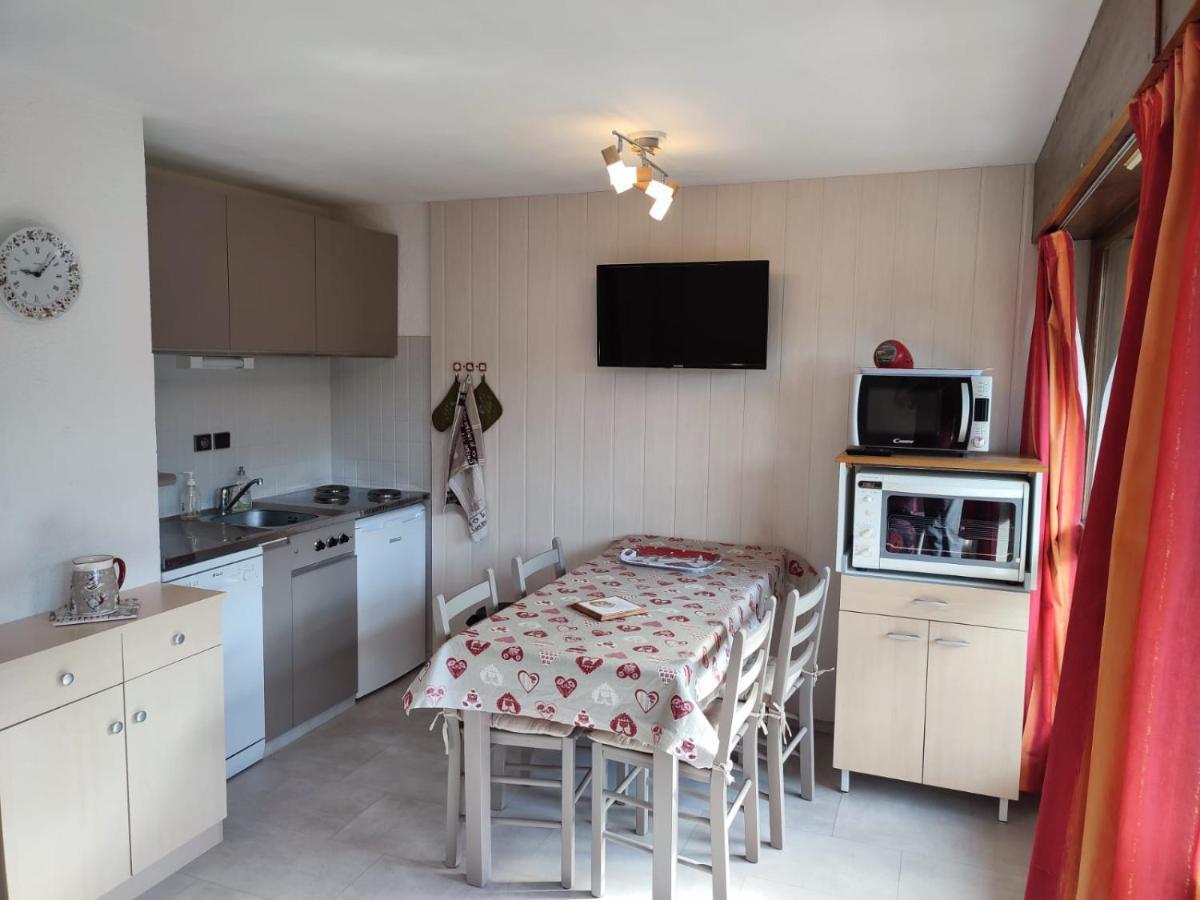 Coquet Studio De 4 Personnes Aux Carroz - Balcon Et Wifi Les Carroz d'Araches Esterno foto