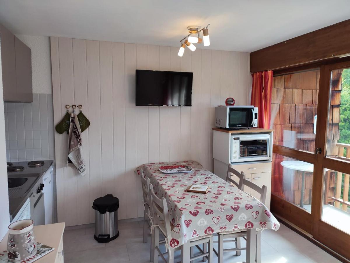 Coquet Studio De 4 Personnes Aux Carroz - Balcon Et Wifi Les Carroz d'Araches Esterno foto